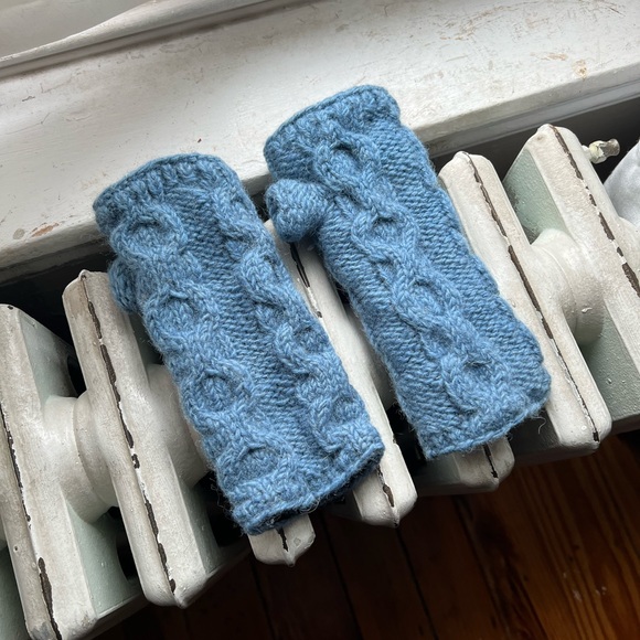 Blue Wool winter fingerless gloves - Picture 3 of 4